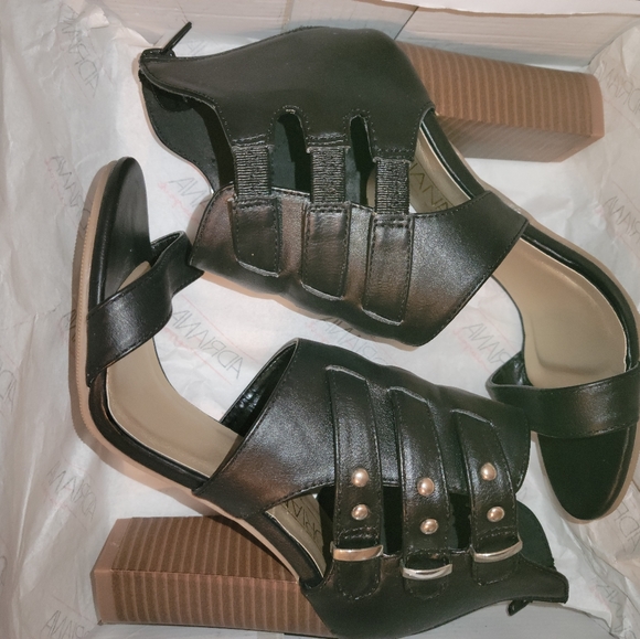 Adriana, New York Heeled Sandals - Women's - Picture 4 of 4
